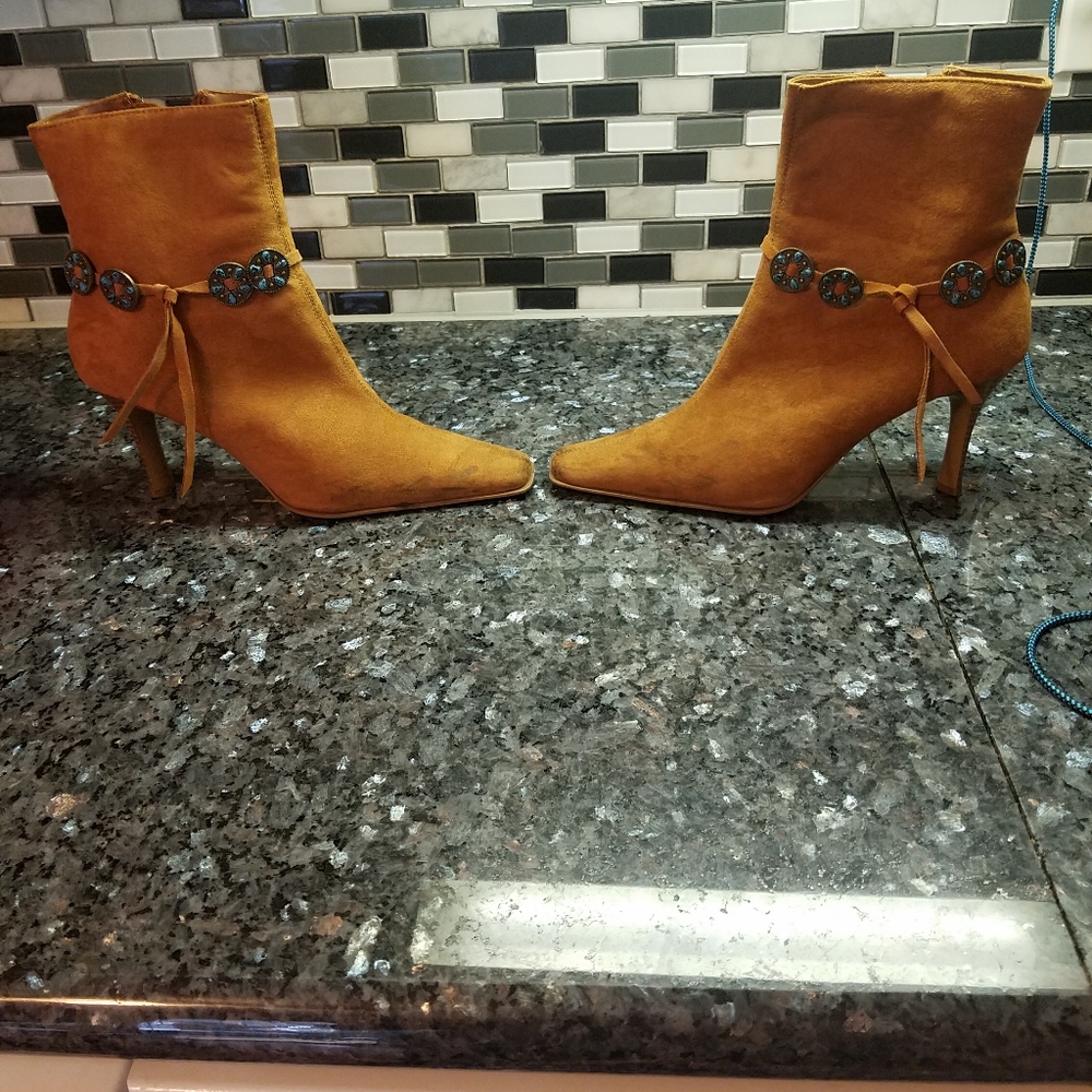 Bamboo ankle boots